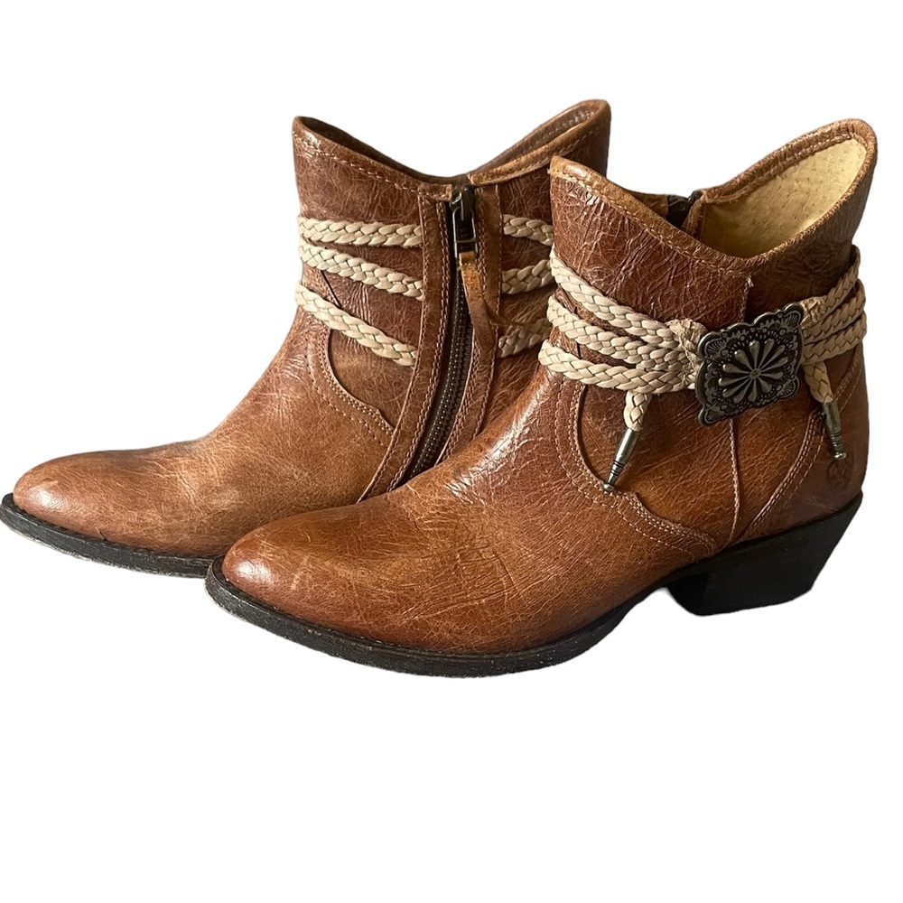 Ariat women’s leather cowgirl boots Circuit Sage Western Boot